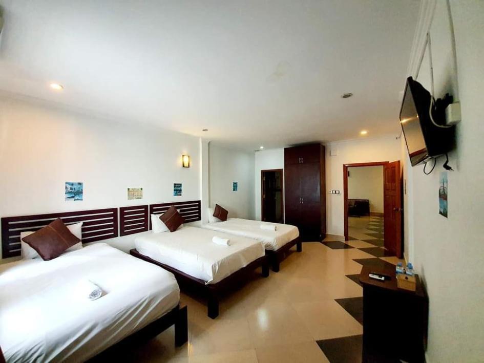 Aime House & Niisaii Apartment Phnom Penh Exteriör bild
