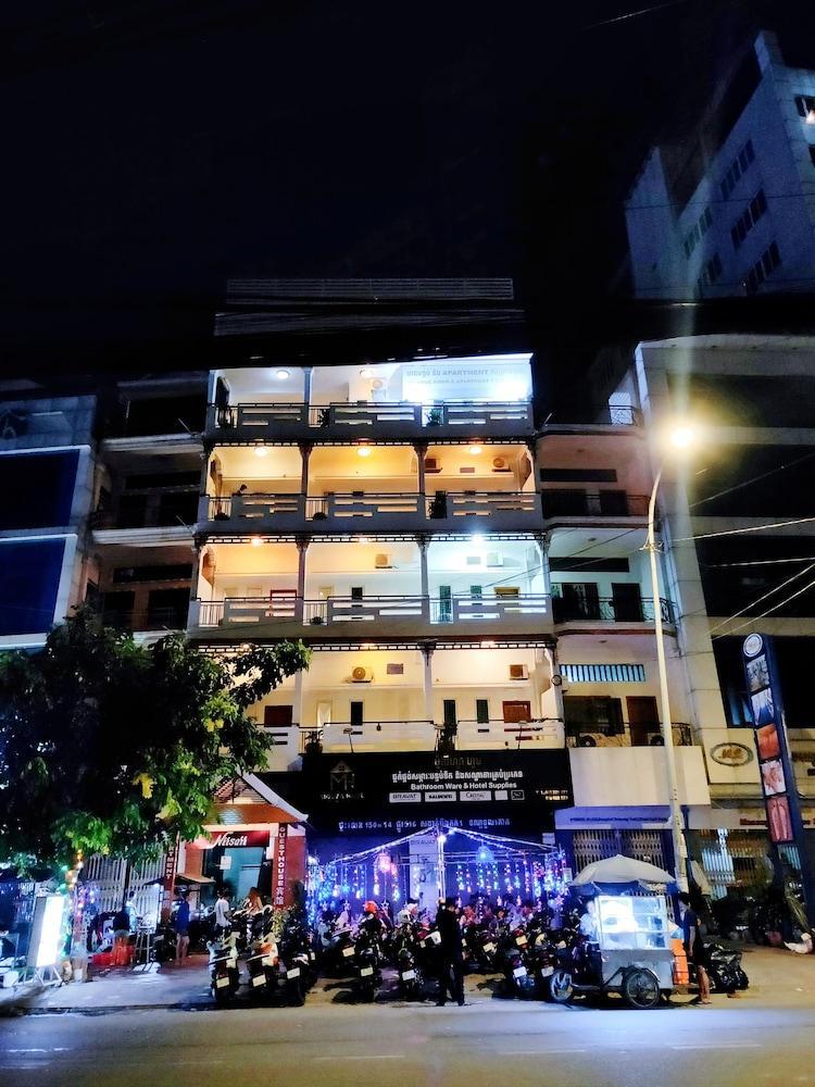 Aime House & Niisaii Apartment Phnom Penh Exteriör bild