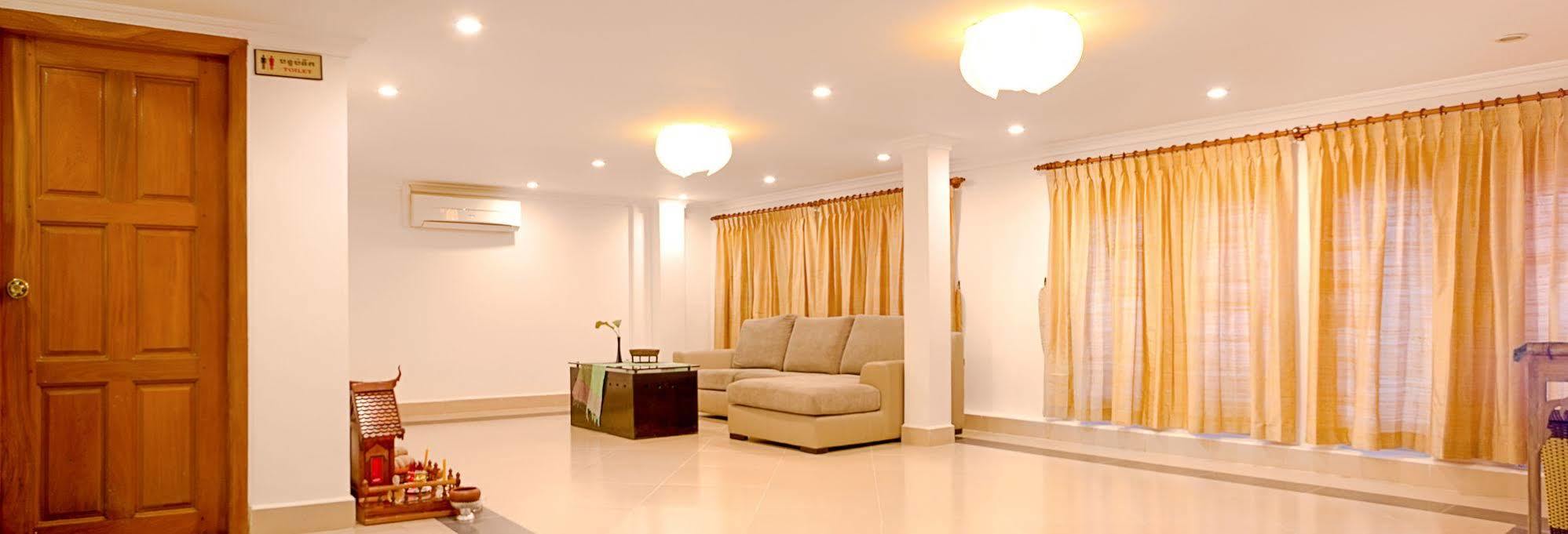 Aime House & Niisaii Apartment Phnom Penh Exteriör bild